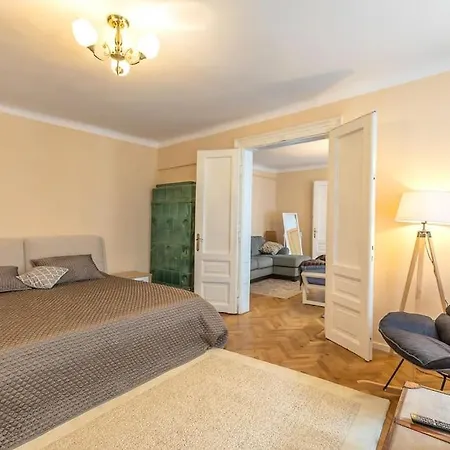 Stylishcozy Apartment Brasov Exterior photo